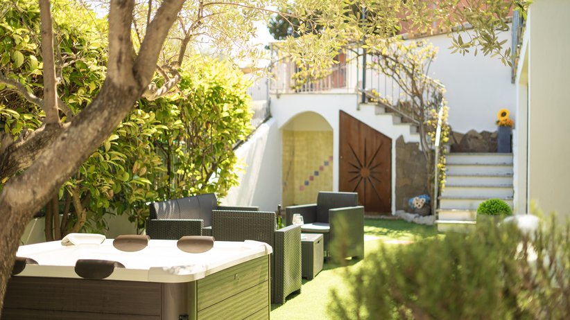 [Veranda con Jacuzzi & BBQ]1 minuto dalla Spiaggia