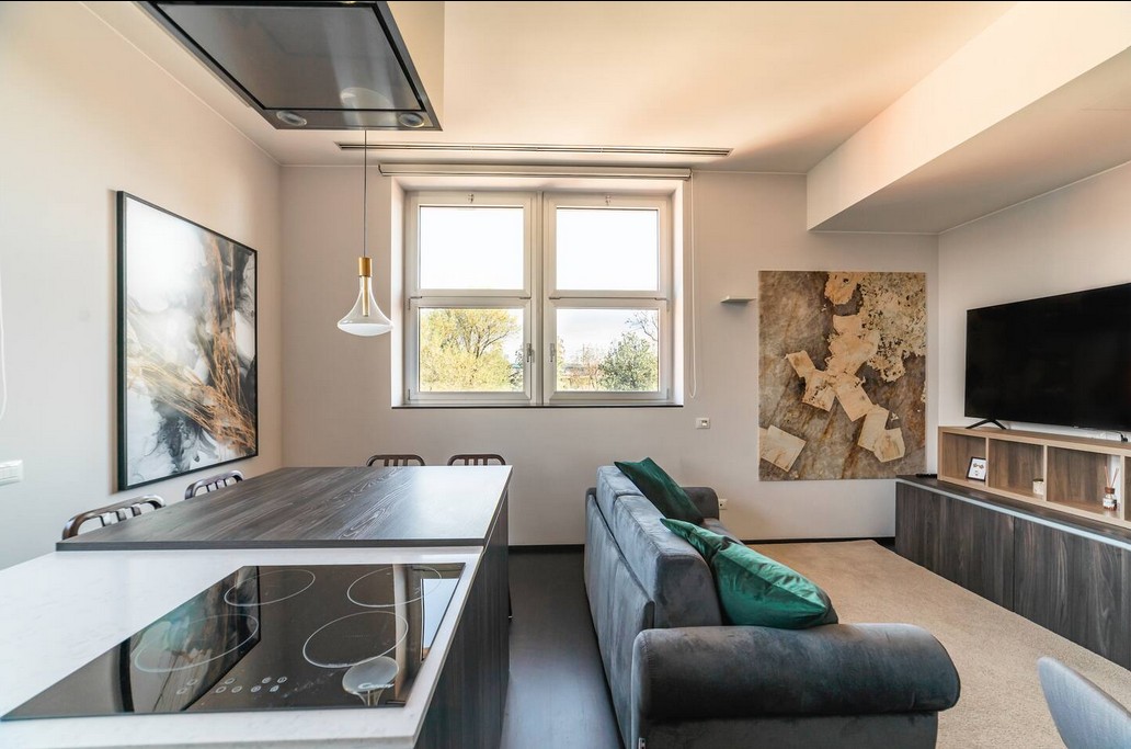 Moderno Bilocale 64mq con Parcheggio e Palestra