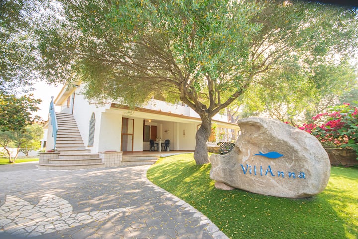 [Villa Anna]Veranda Relax con Prato | San Giovanni