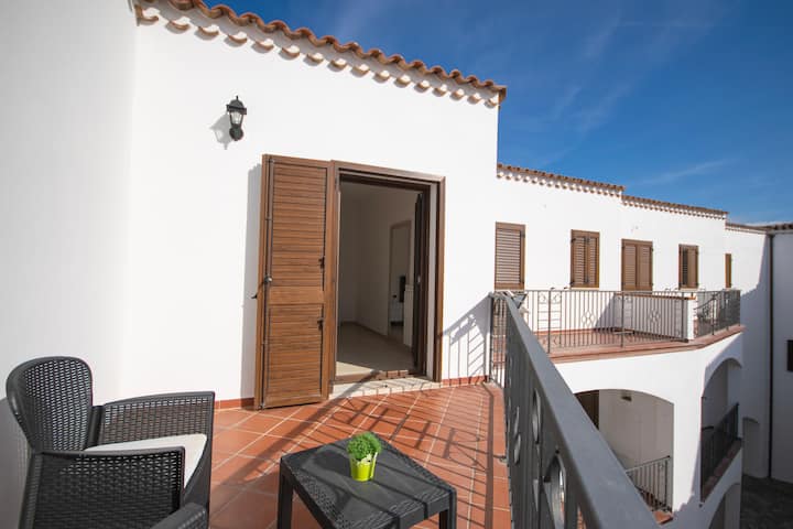 [Cala Goloritzè] Spazioso Appartamento con verande