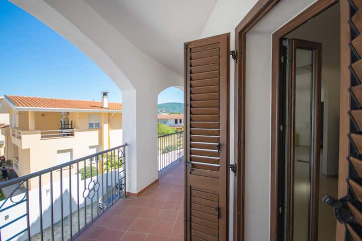 [Cala Sisine] Verande | Parcheggio | Mare a 5 min